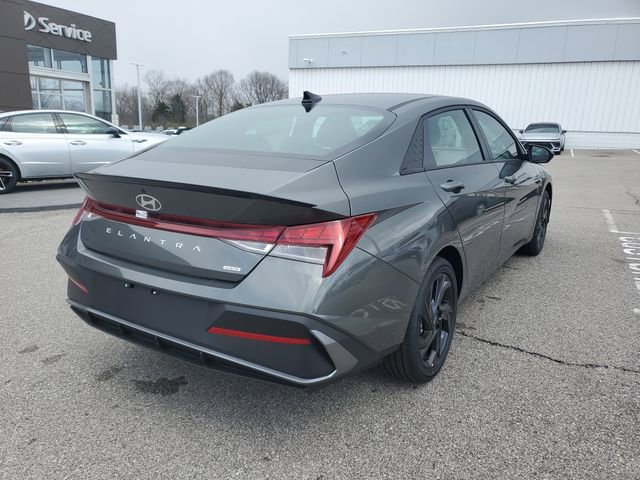 New 2026 Hyundai Elantra Sport image 4