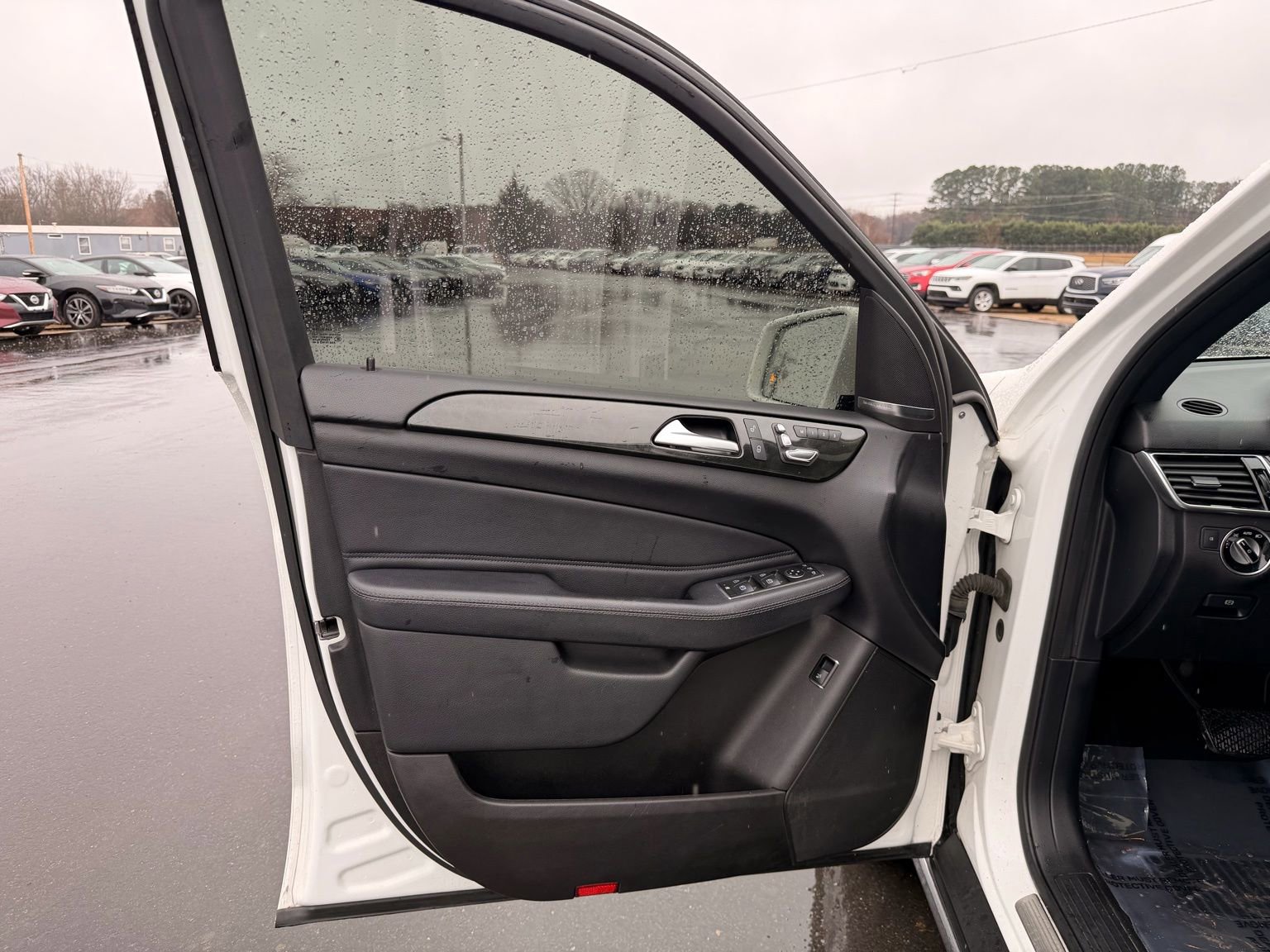 Used 2017 Mercedes-Benz GLE 350 4MATIC w/ Premium 1 Package image 10