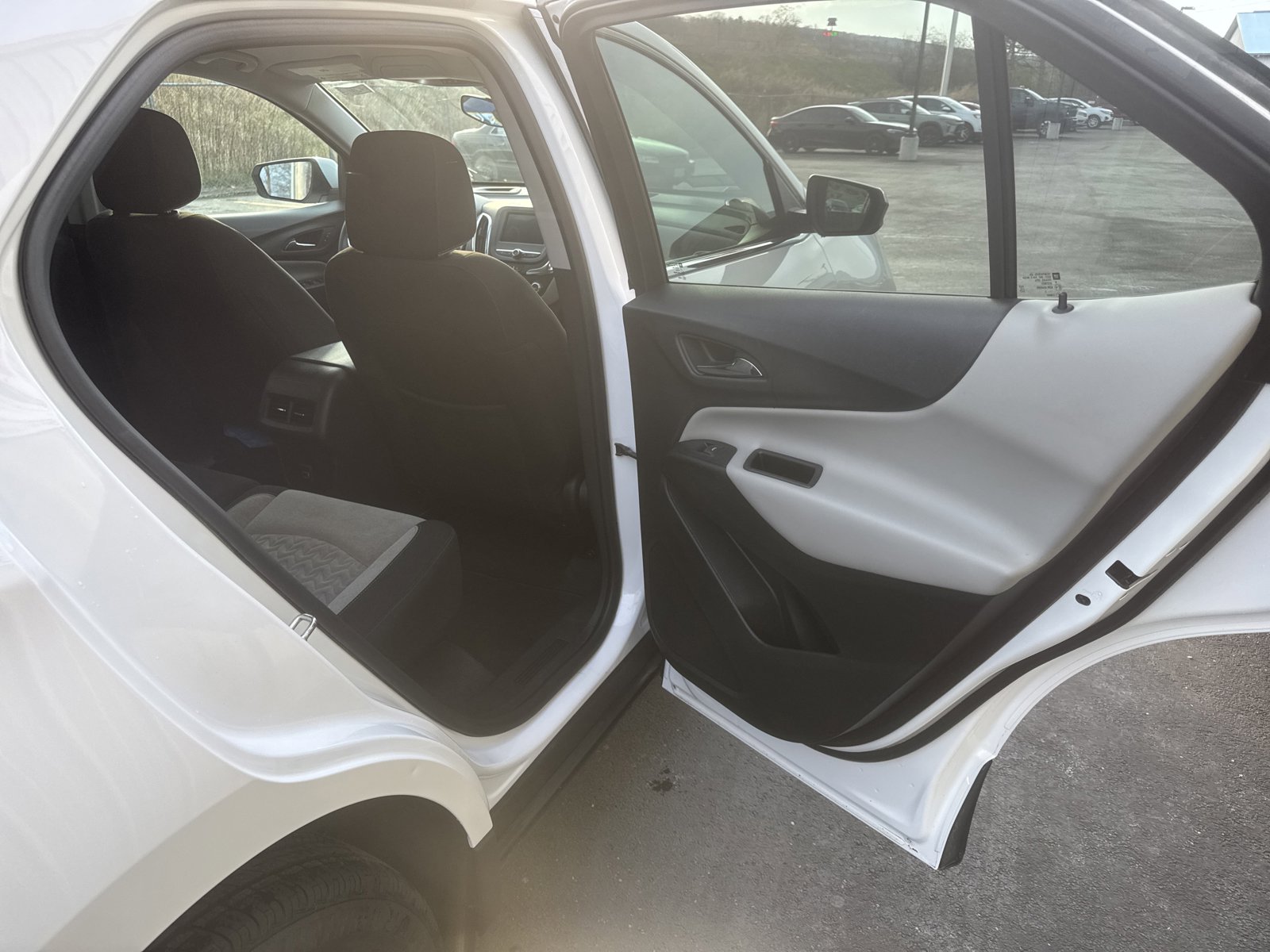 Used 2022 Chevrolet Equinox LT image 7