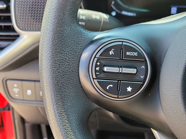 Used 2024 Kia Soul LX w/ Option Group 015 FWD image 12