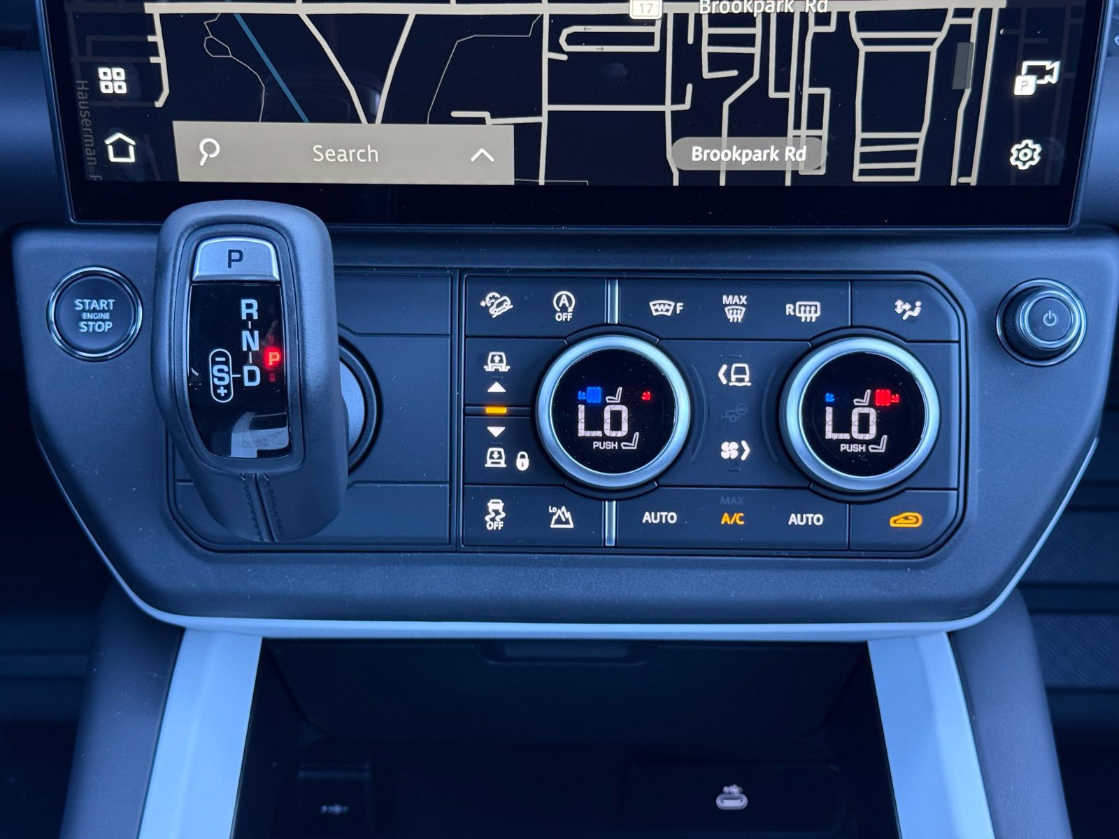 New 2026 Land Rover Defender 110 S AWD/4WD image 34