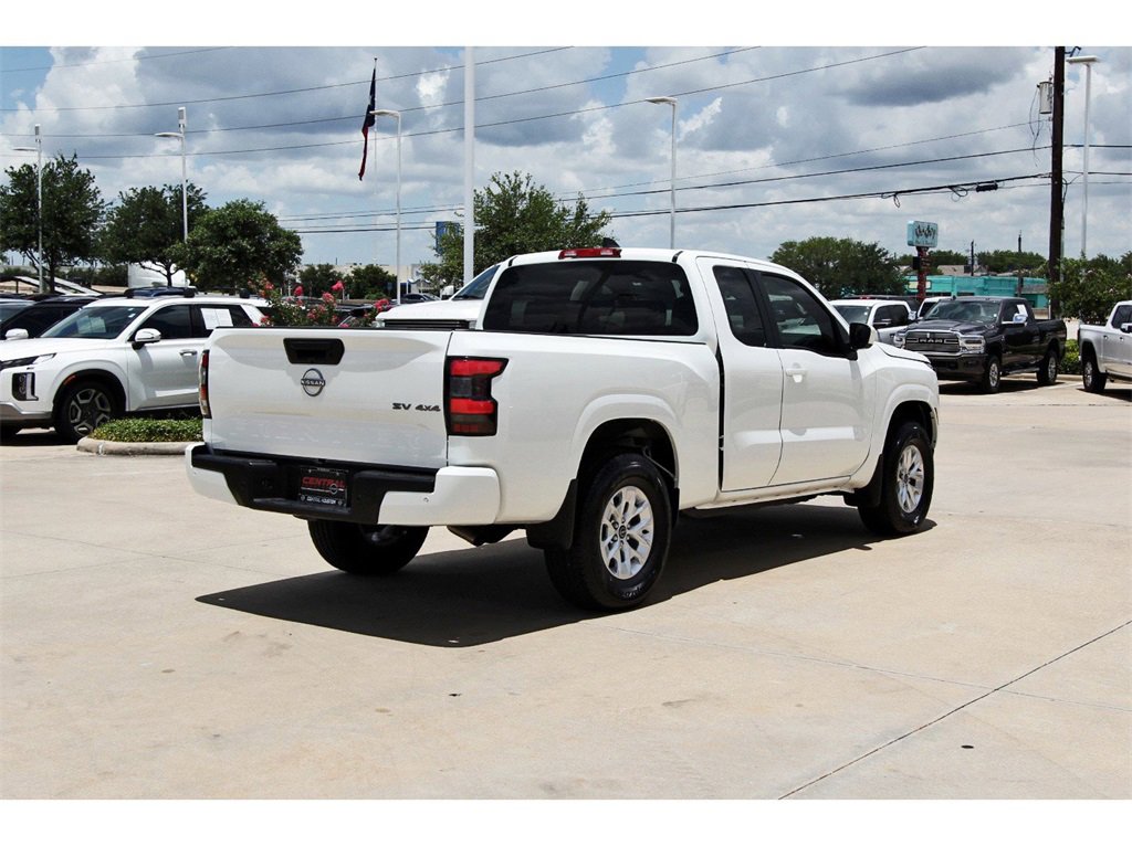 Certified 2024 Nissan Frontier SV w/ Technology Package image 5