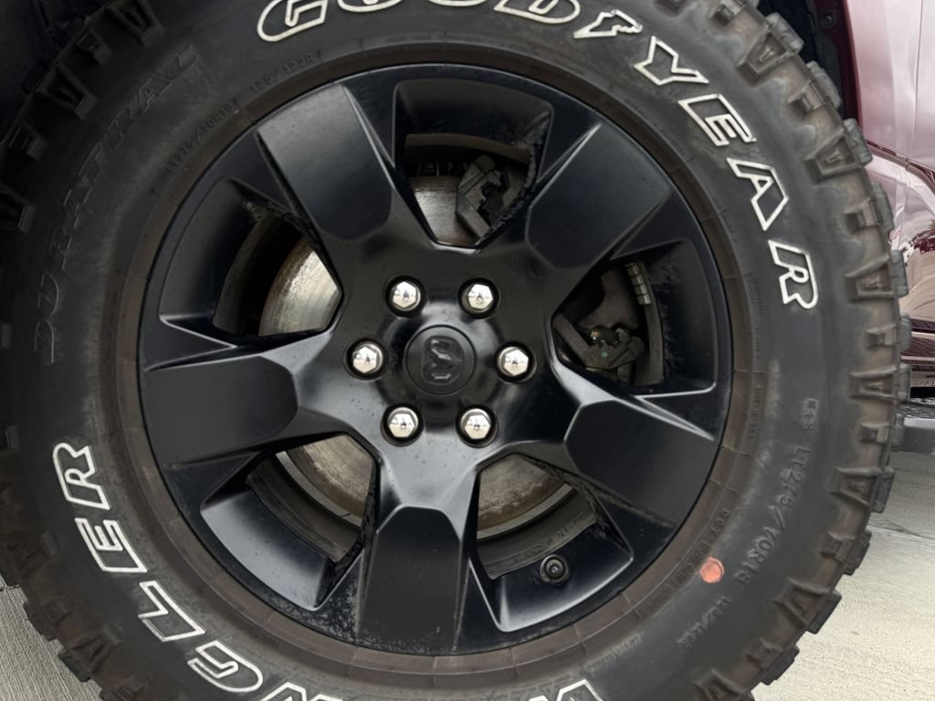 Used 2025 RAM 1500 Warlock AWD/4WD image 9