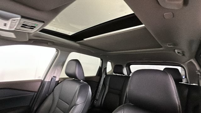 Used 2023 Nissan Rogue SL AWD/4WD image 12