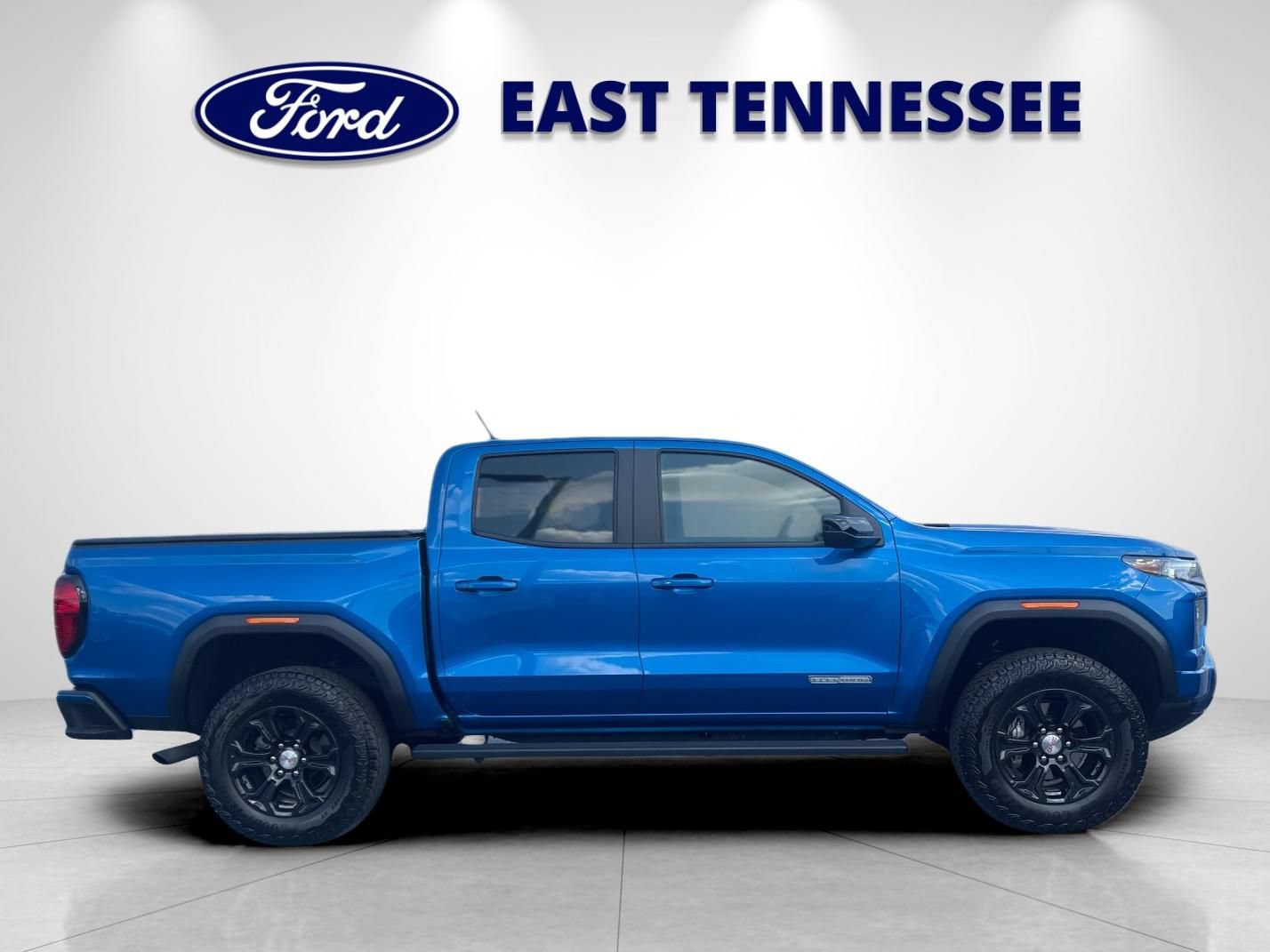 Used 2024 GMC Canyon Elevation w/ Convenience Package RWD image 2
