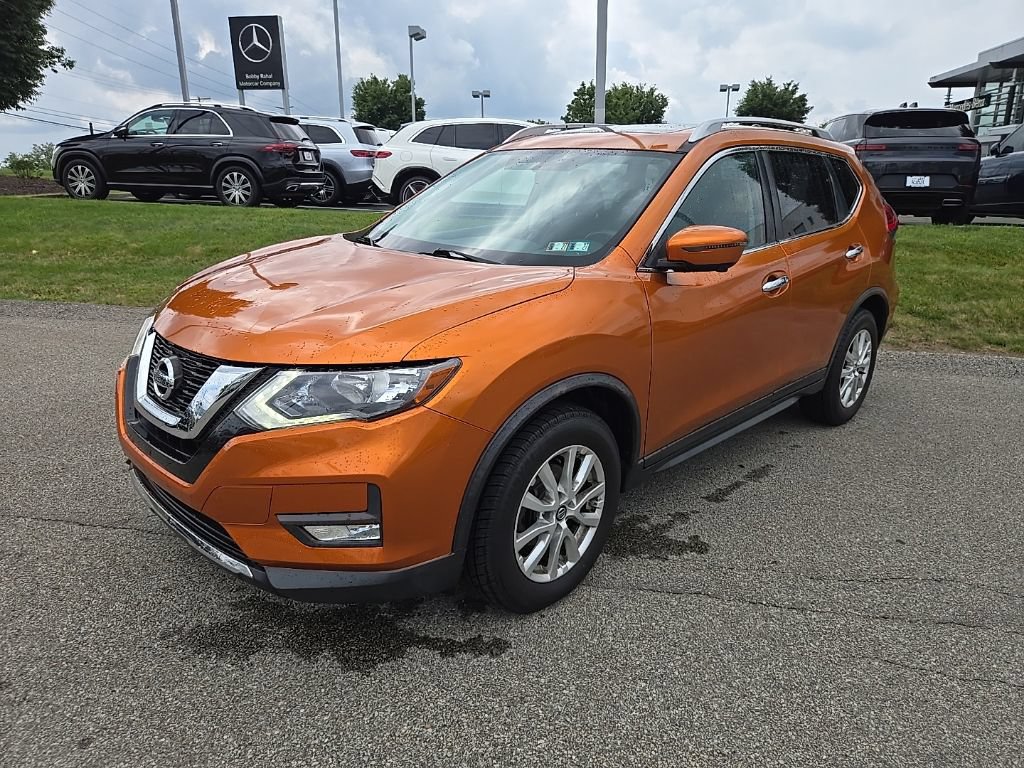 Used 2017 Nissan Rogue SV AWD/4WD image 11