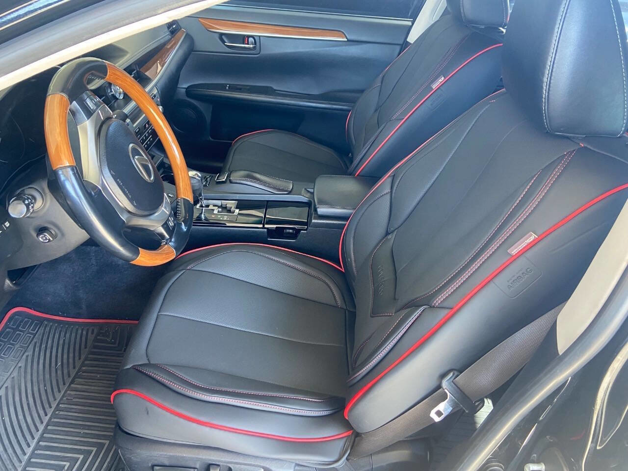 Used 2013 Lexus ES 300h image 24