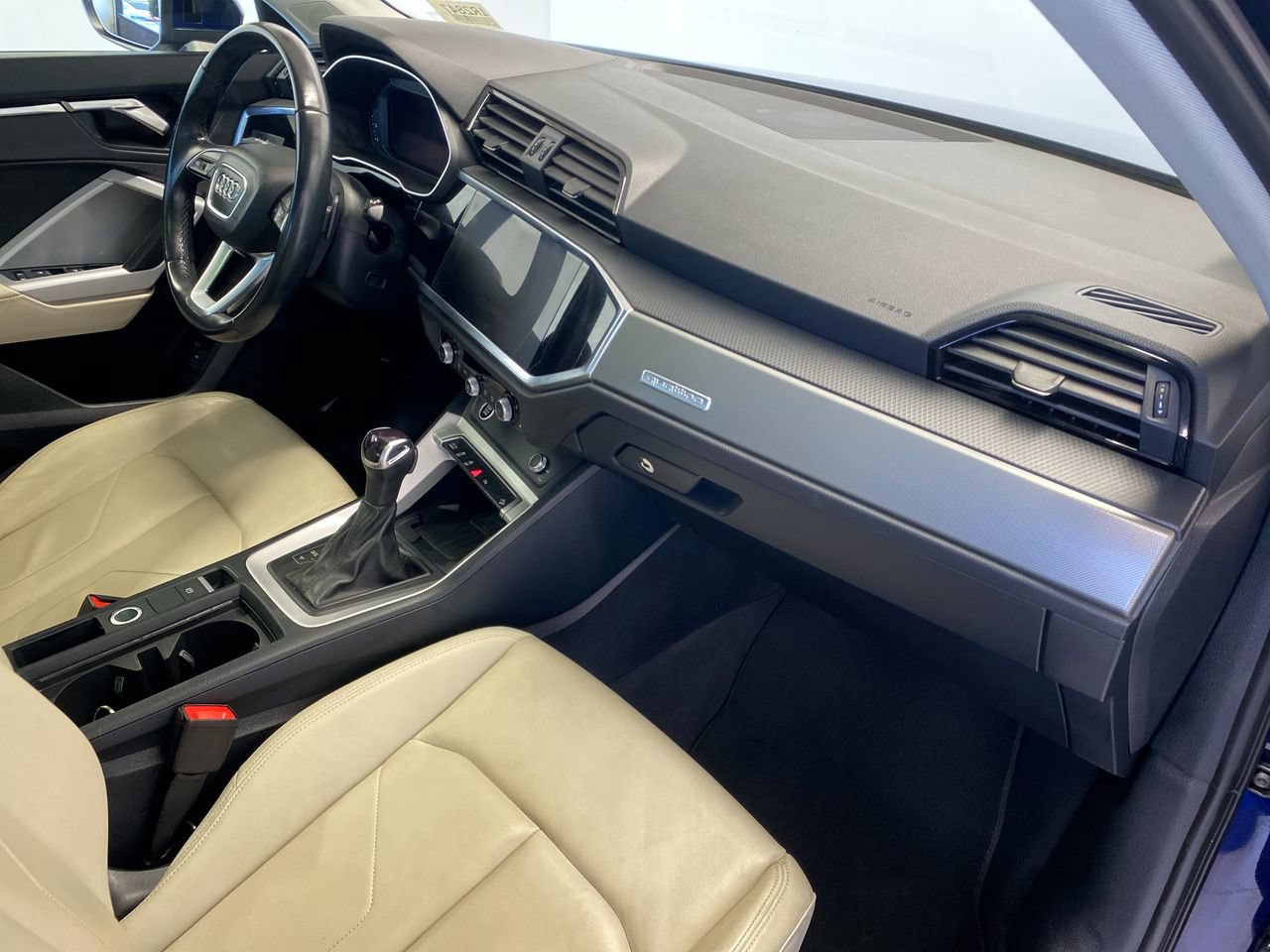 Used 2024 Audi Q3 2.0T Premium AWD/4WD image 30
