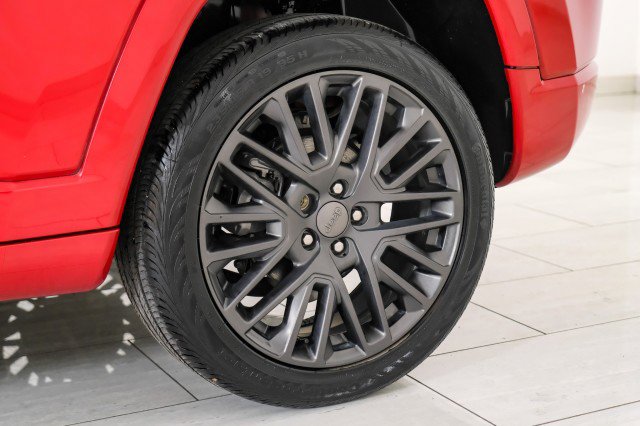 Used 2023 Jeep Compass Limited image 60