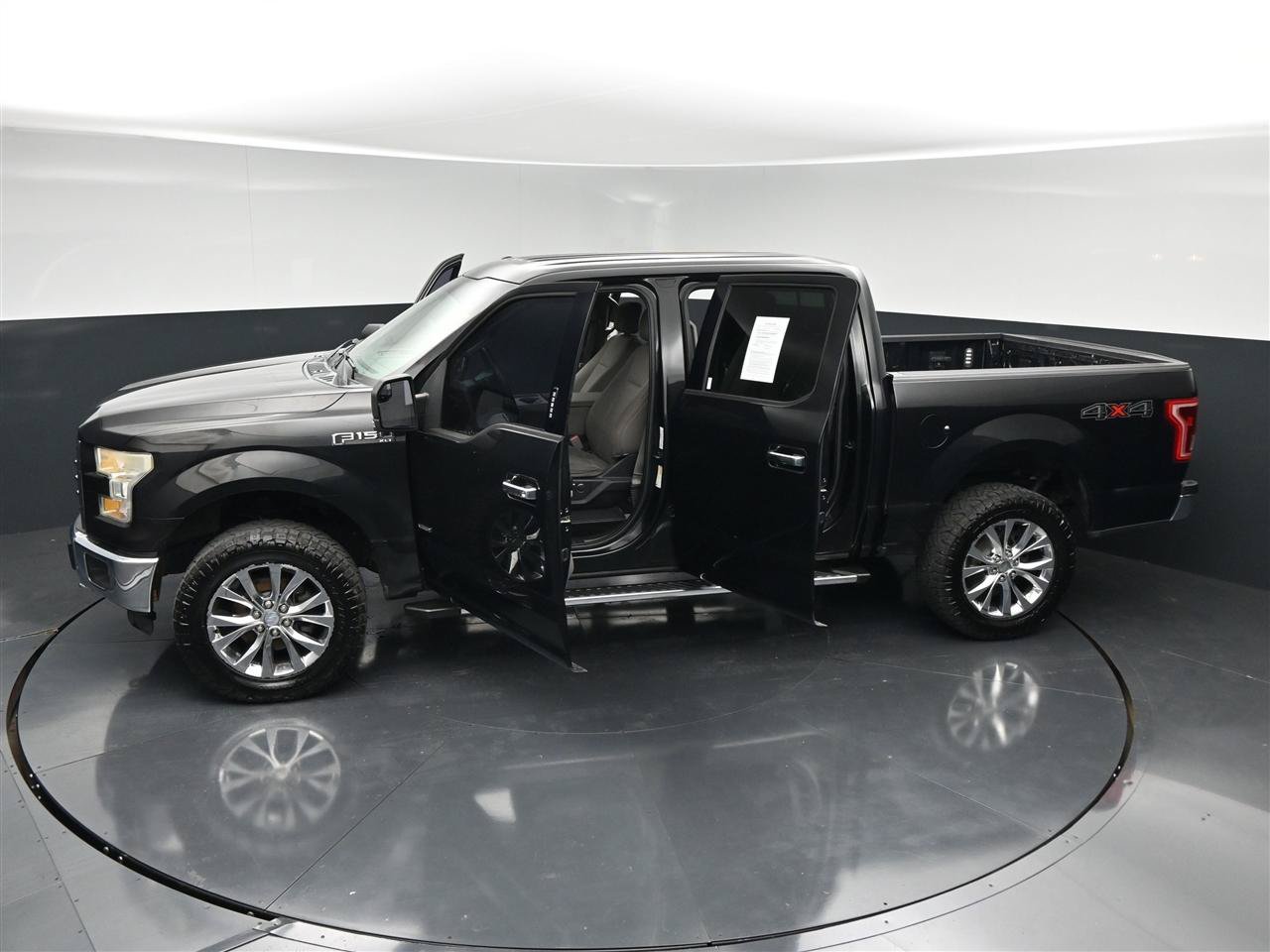 Used 2015 Ford F150 XLT w/ Equipment Group 302A Luxury AWD/4WD image 37