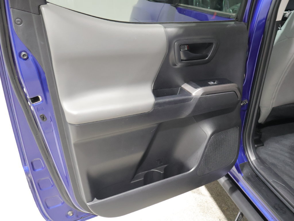 Certified 2023 Toyota Tacoma SR5 AWD/4WD image 20