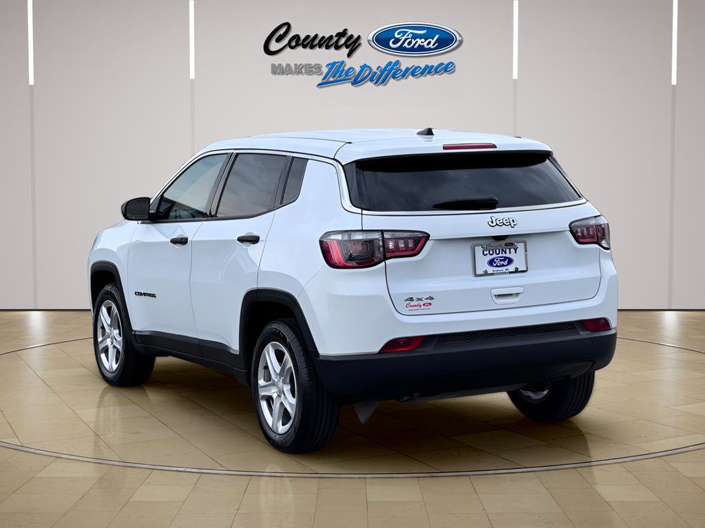 Used 2023 Jeep Compass Sport AWD/4WD image 6