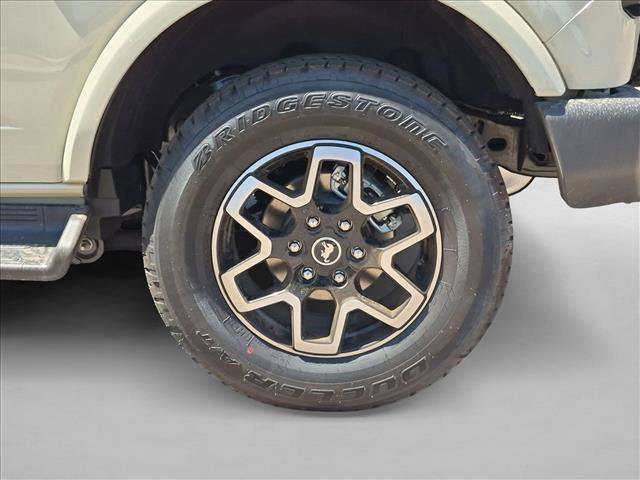 New 2026 Ford Bronco Outer Banks AWD/4WD image 10