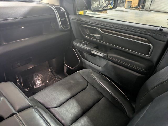 Used 2021 RAM 1500 Laramie AWD/4WD image 15