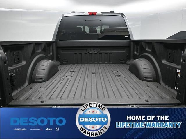 New 2026 Ford F250 Platinum image 17
