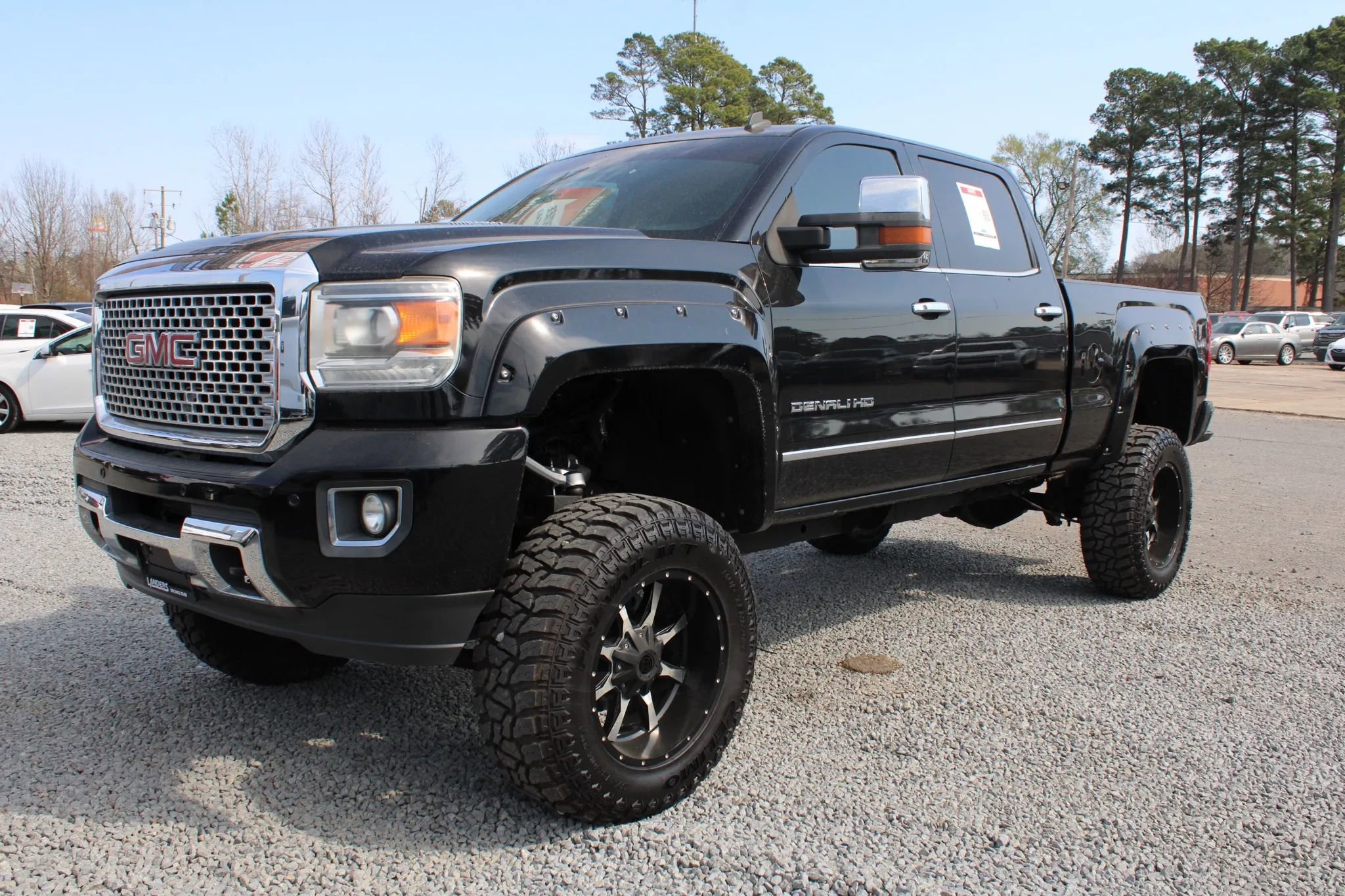 Used 2015 GMC Sierra 2500 Denali w/ Duramax Plus Package image 3