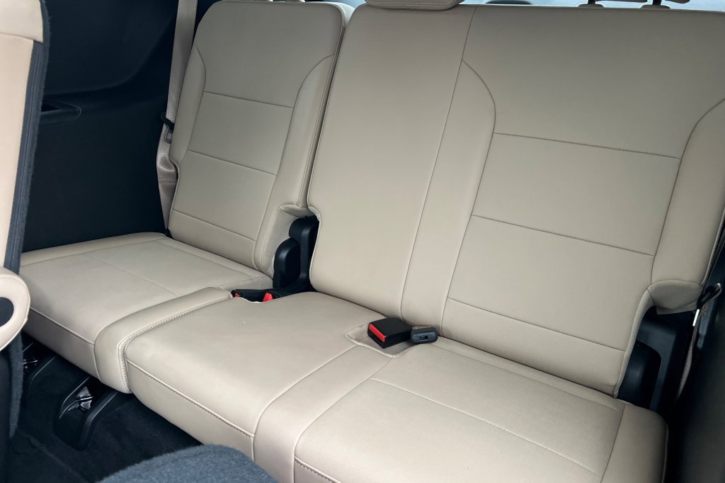 Used 2025 Buick Enclave Preferred image 12