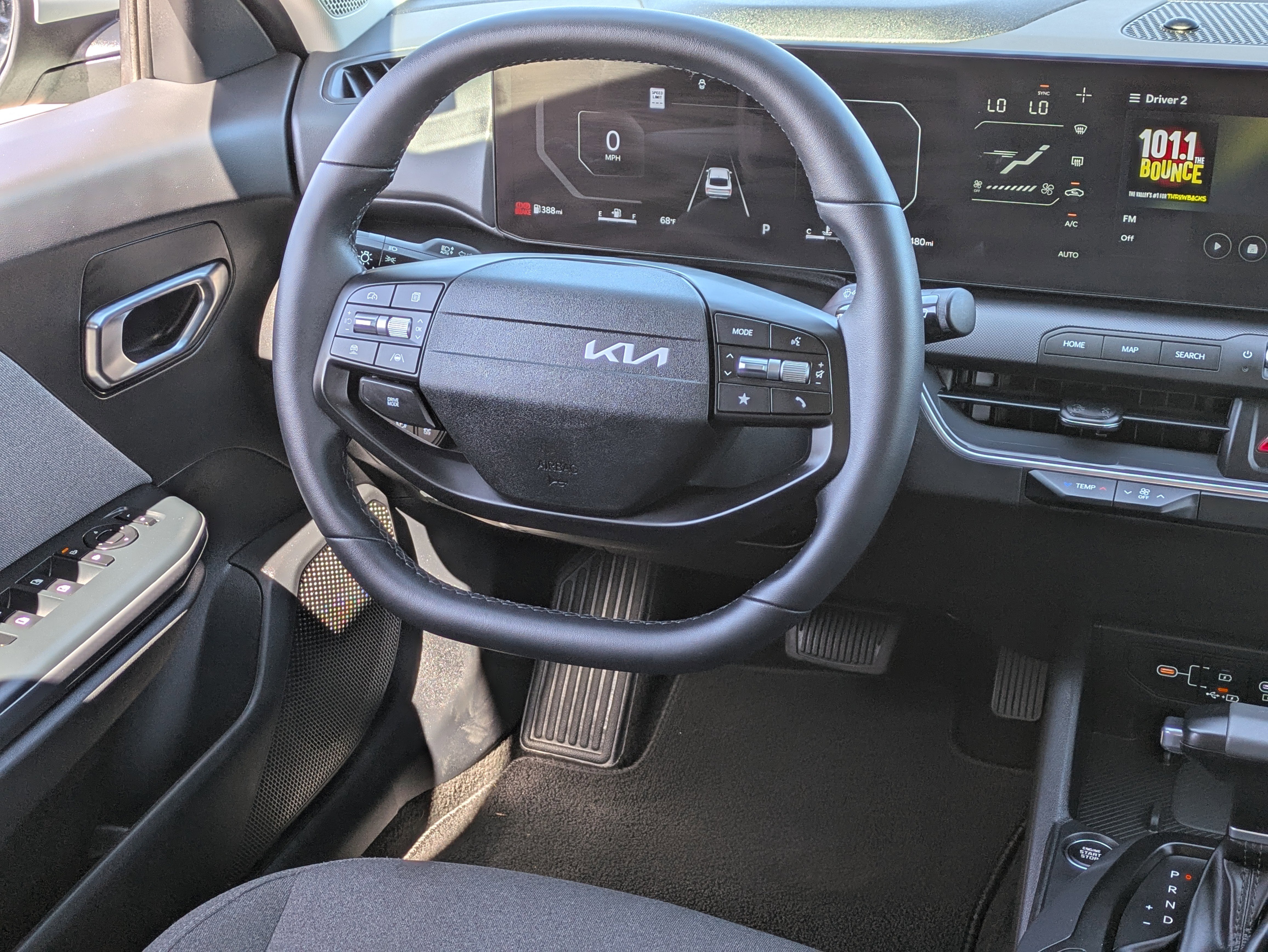 Certified 2025 Kia K4 EX FWD image 15