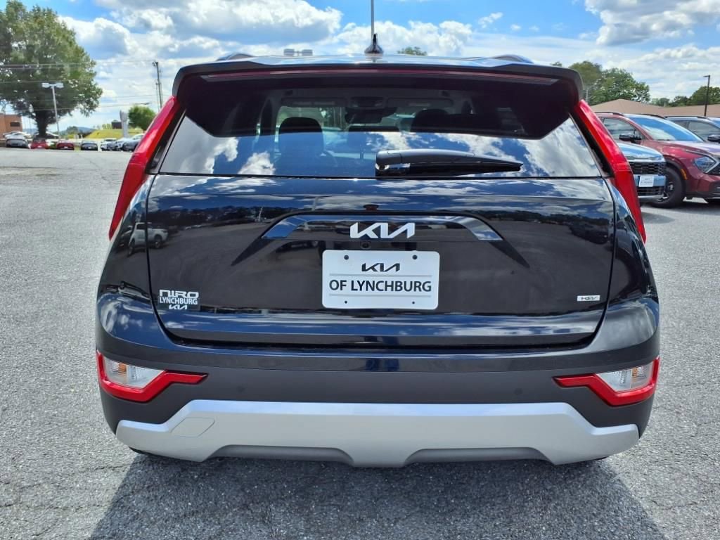 New 2025 Kia Niro EX image 5