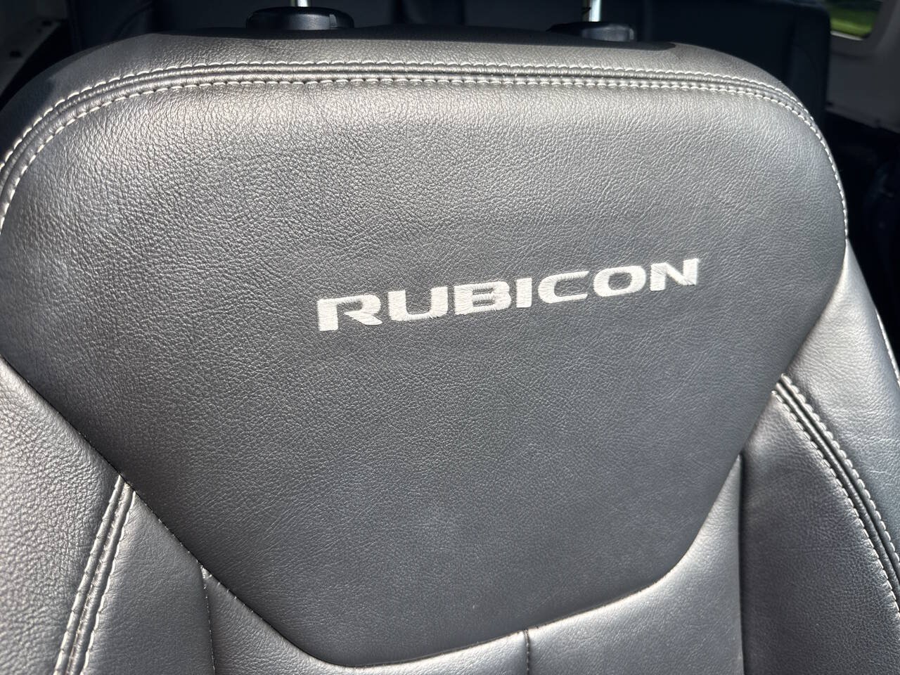 Used 2014 Jeep Wrangler Unlimited Rubicon AWD/4WD image 31