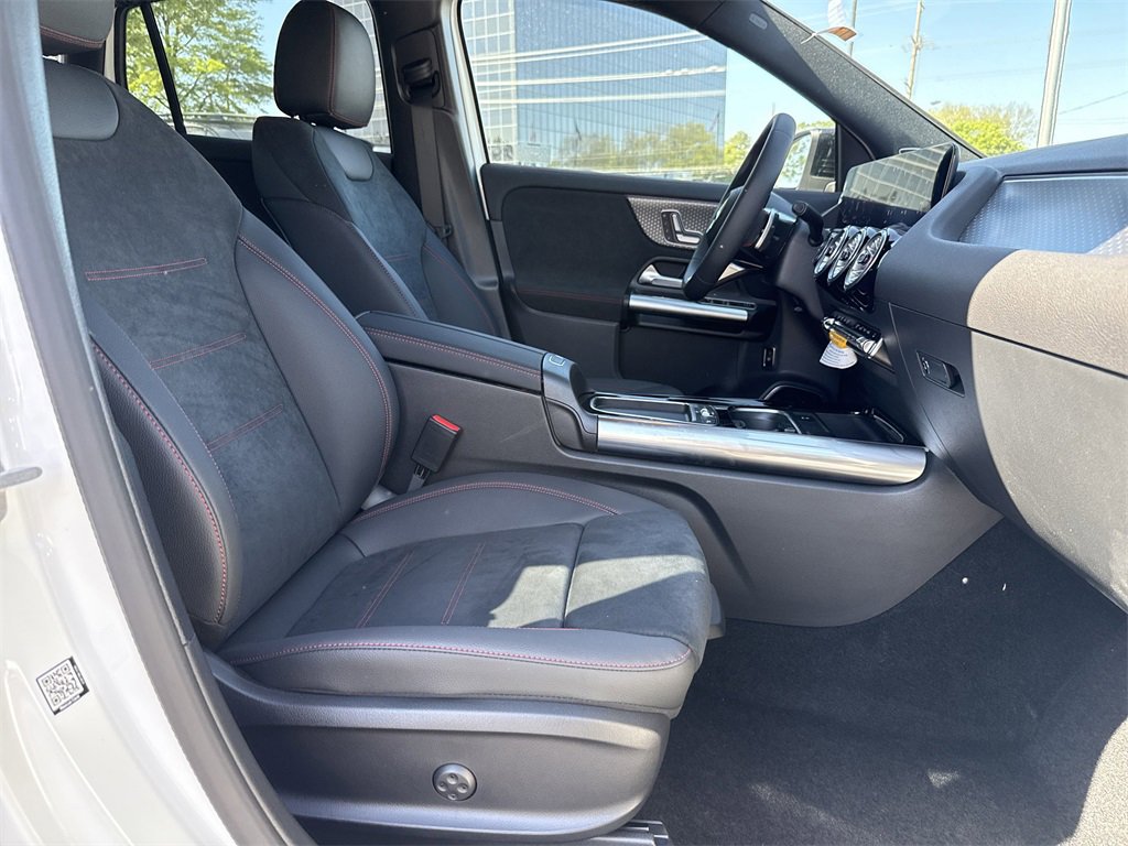 New 2025 Mercedes-Benz GLA 250 image 18