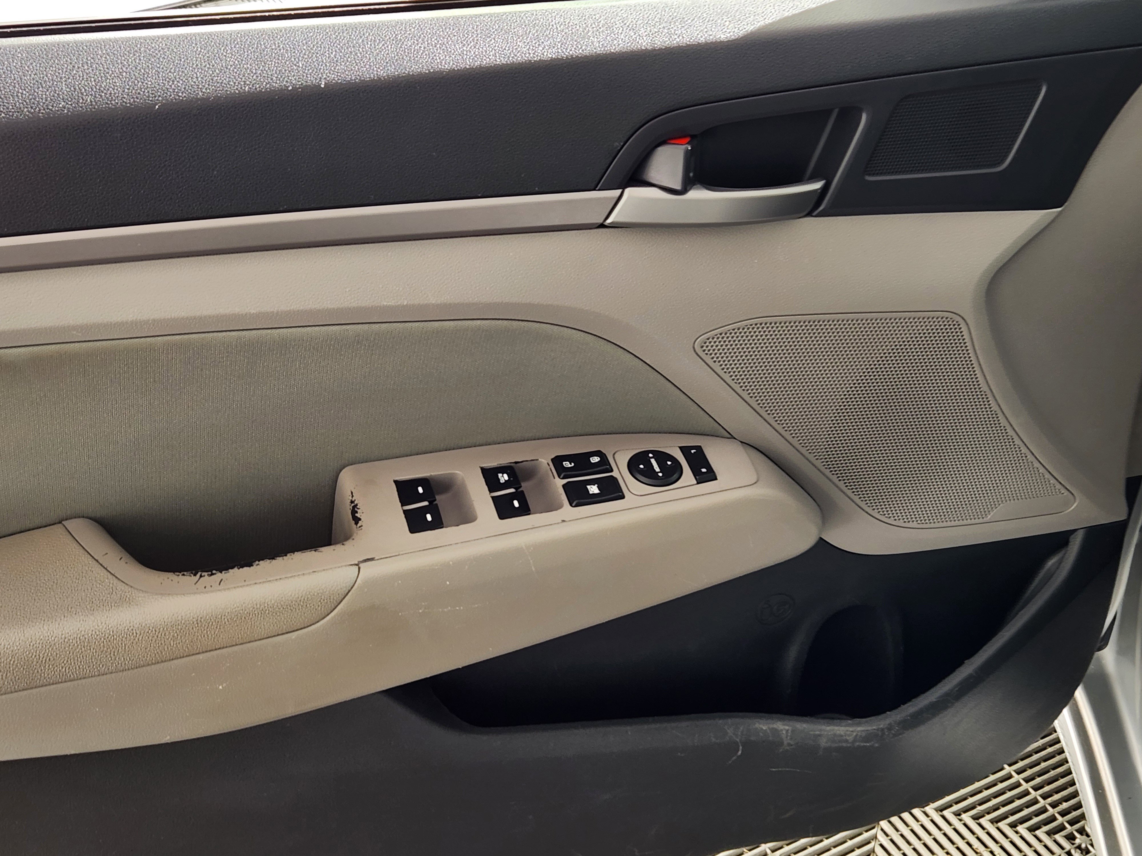 Used 2018 Hyundai Elantra Value Edition image 16