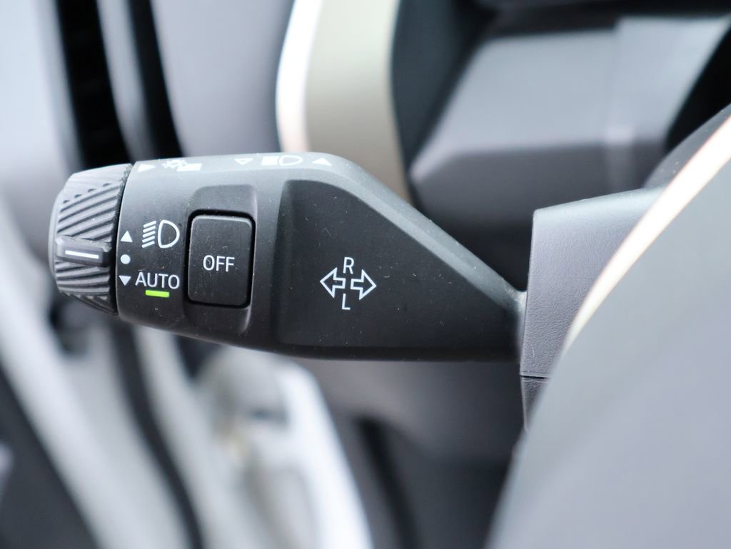 Certified 2025 BMW X3 xDrive30i w/ Premium Package image 38