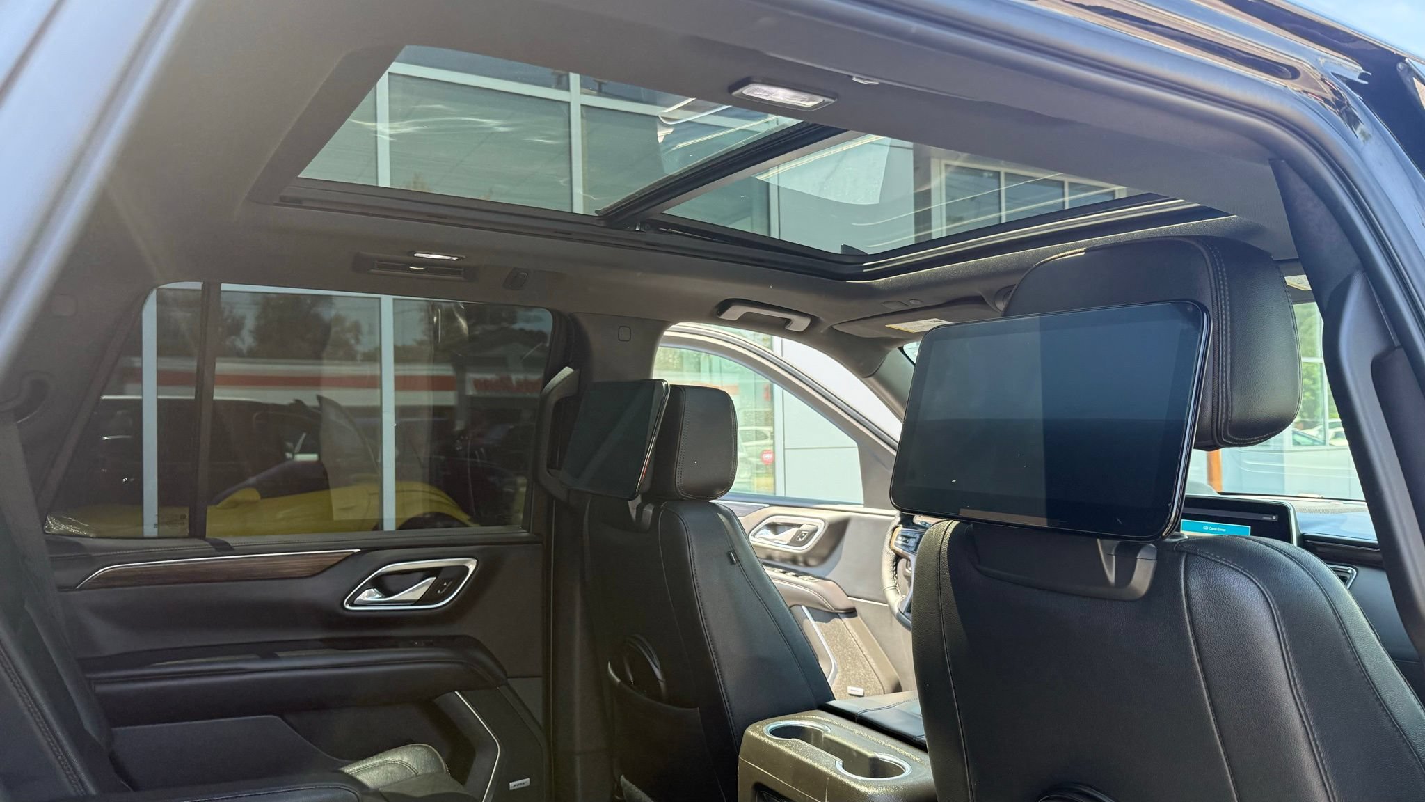 Used 2021 Chevrolet Tahoe High Country AWD/4WD image 27