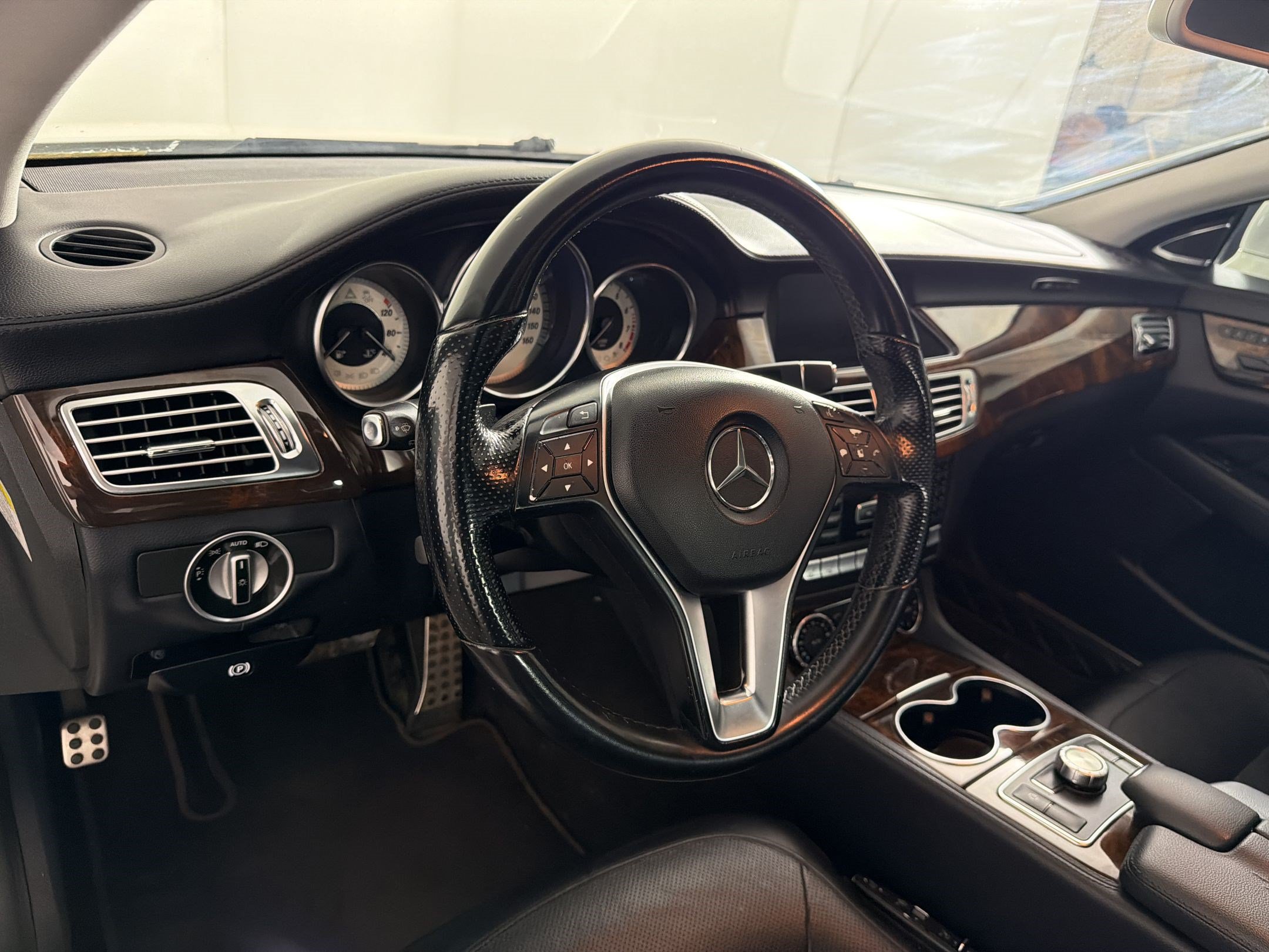 Used 2013 Mercedes-Benz CLS 550 4MATIC image 4