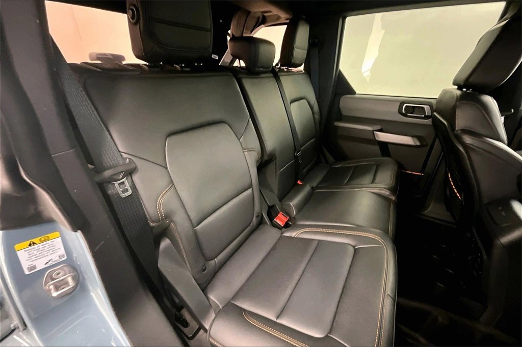 Used 2022 Ford Bronco Badlands w/ Sasquatch Package image 23