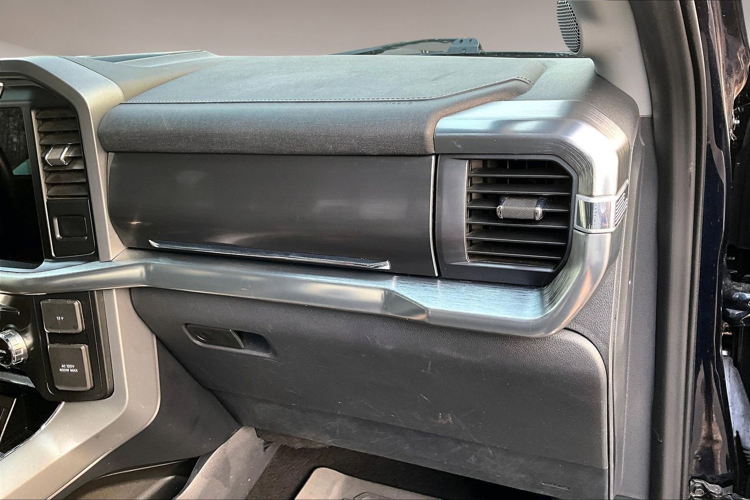 Used 2022 Ford F150 Lariat image 27