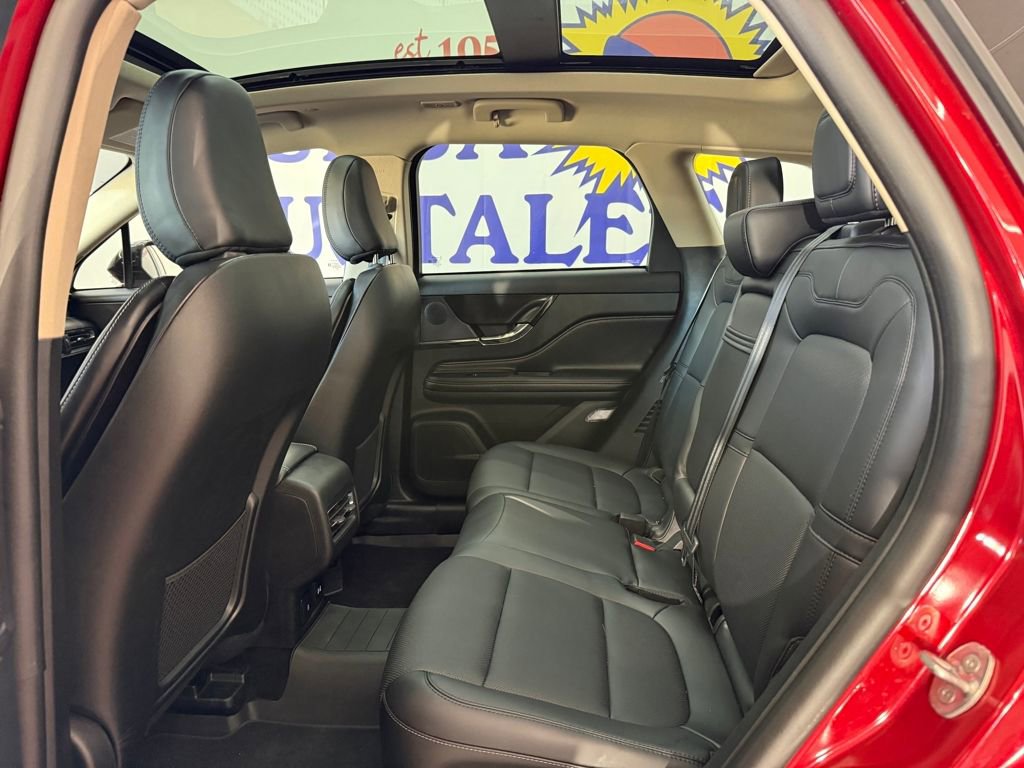 Used 2025 Lincoln Corsair AWD w/ Equipment Group 101A image 17