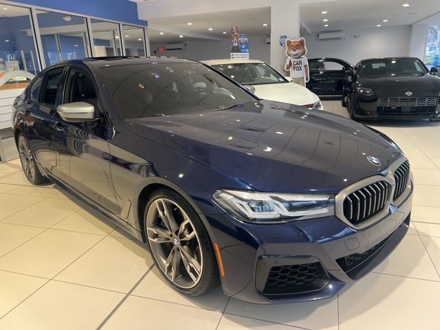 Used 2021 BMW M550i xDrive w/ Executive Package image 3