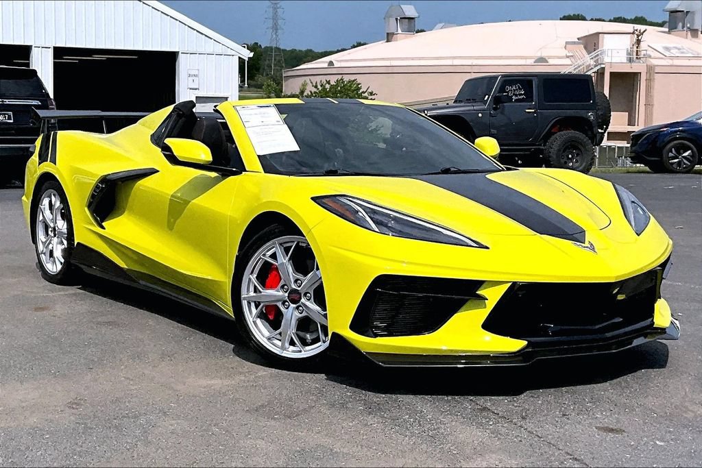 Used 2023 Chevrolet Corvette Stingray Premium Conv w/ Stealth Interior Trim Package RWD image 32