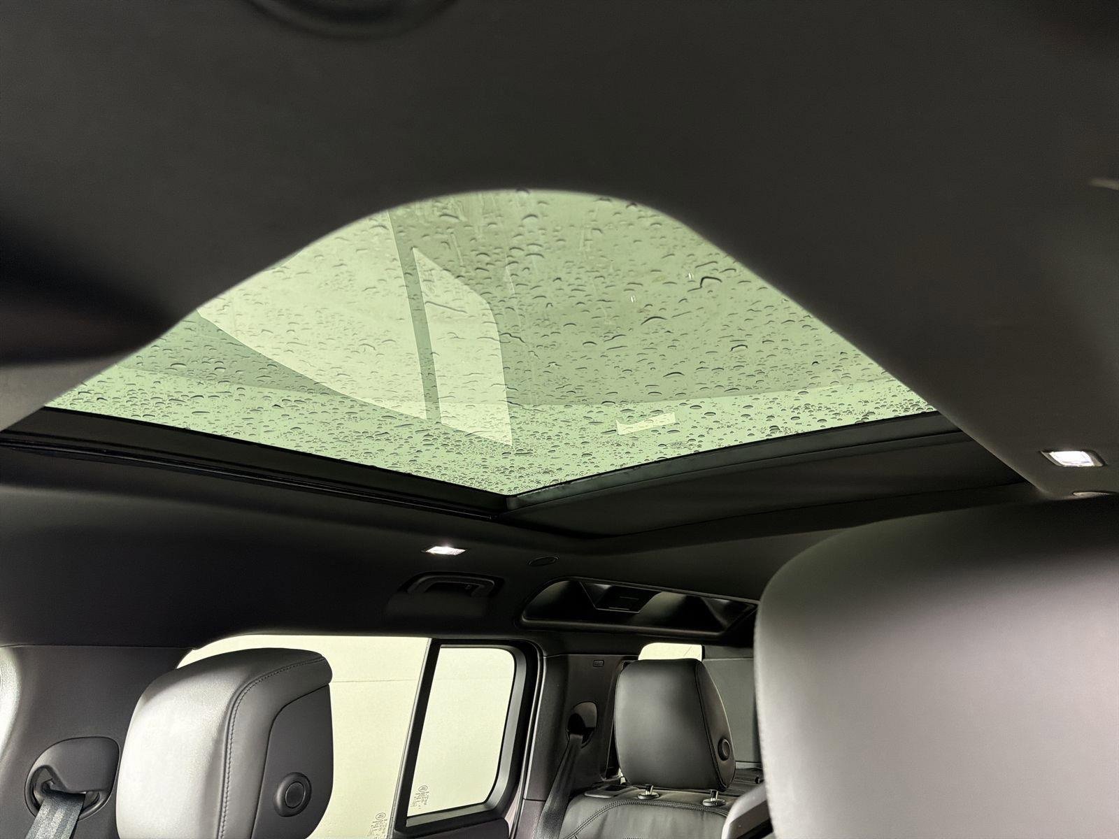 New 2026 Land Rover Defender 110 S image 9