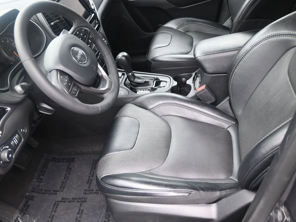 Used 2022 Jeep Cherokee Limited image 11