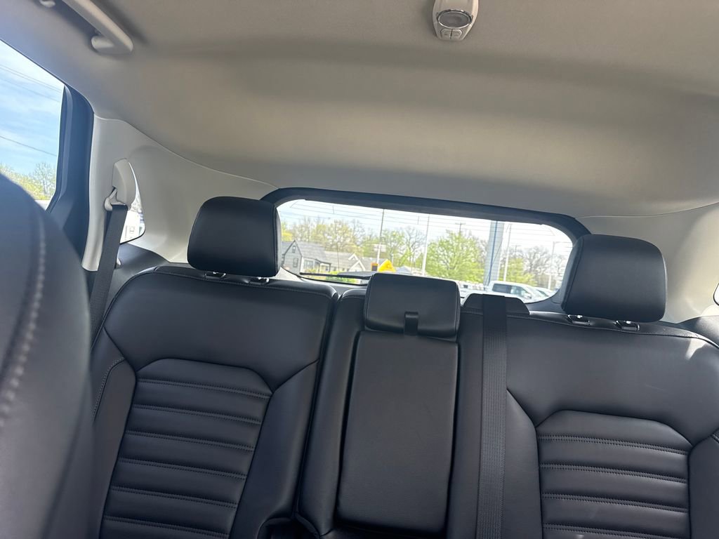 Used 2024 Ford Edge SEL w/ Convenience Package image 39