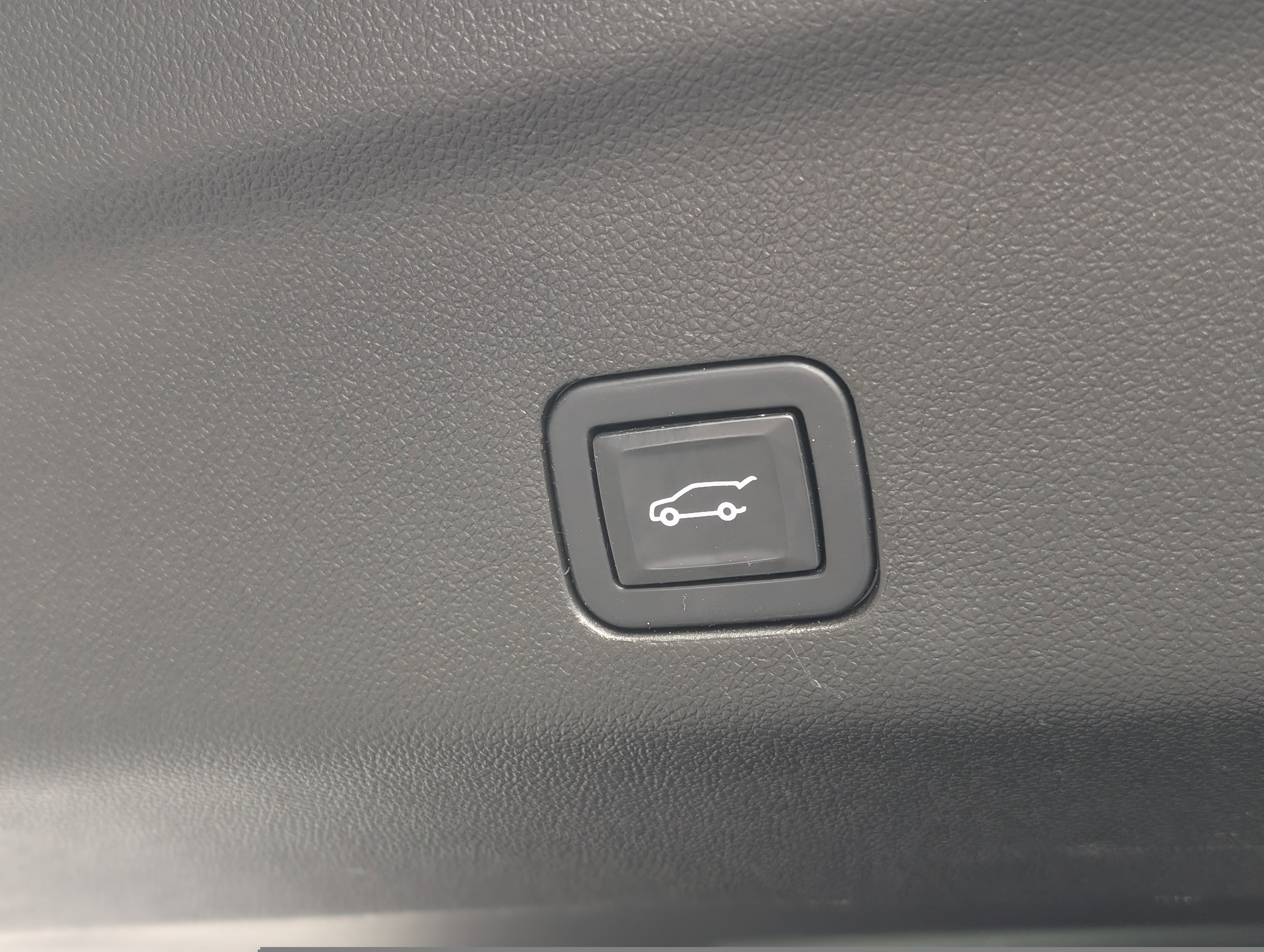 Used 2022 Chevrolet Tahoe LT image 43