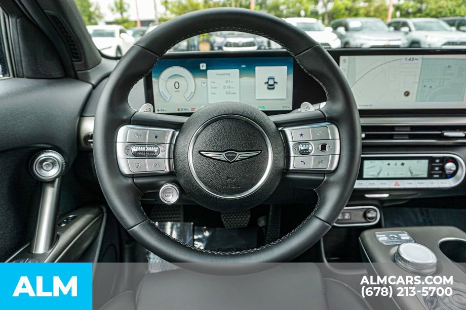 Used 2025 Genesis GV60 RWD image 28