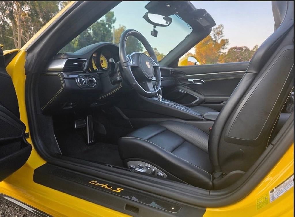 Used 2016 Porsche 911 Turbo S image 20