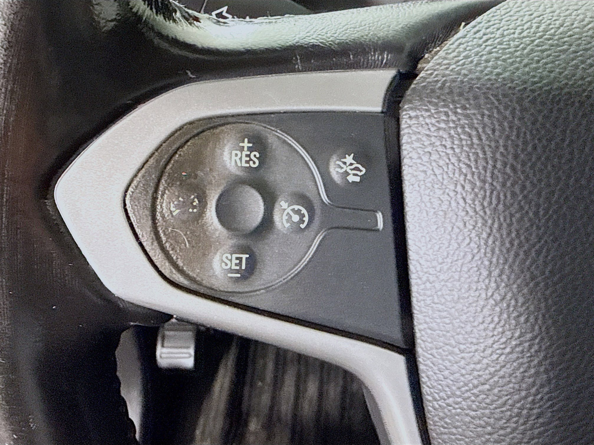 Used 2022 Chevrolet Colorado LT w/ Fleet Safety Package image 14