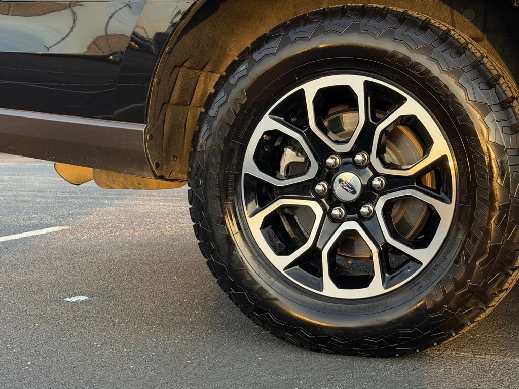 Used 2024 Ford Expedition Max XLT image 45