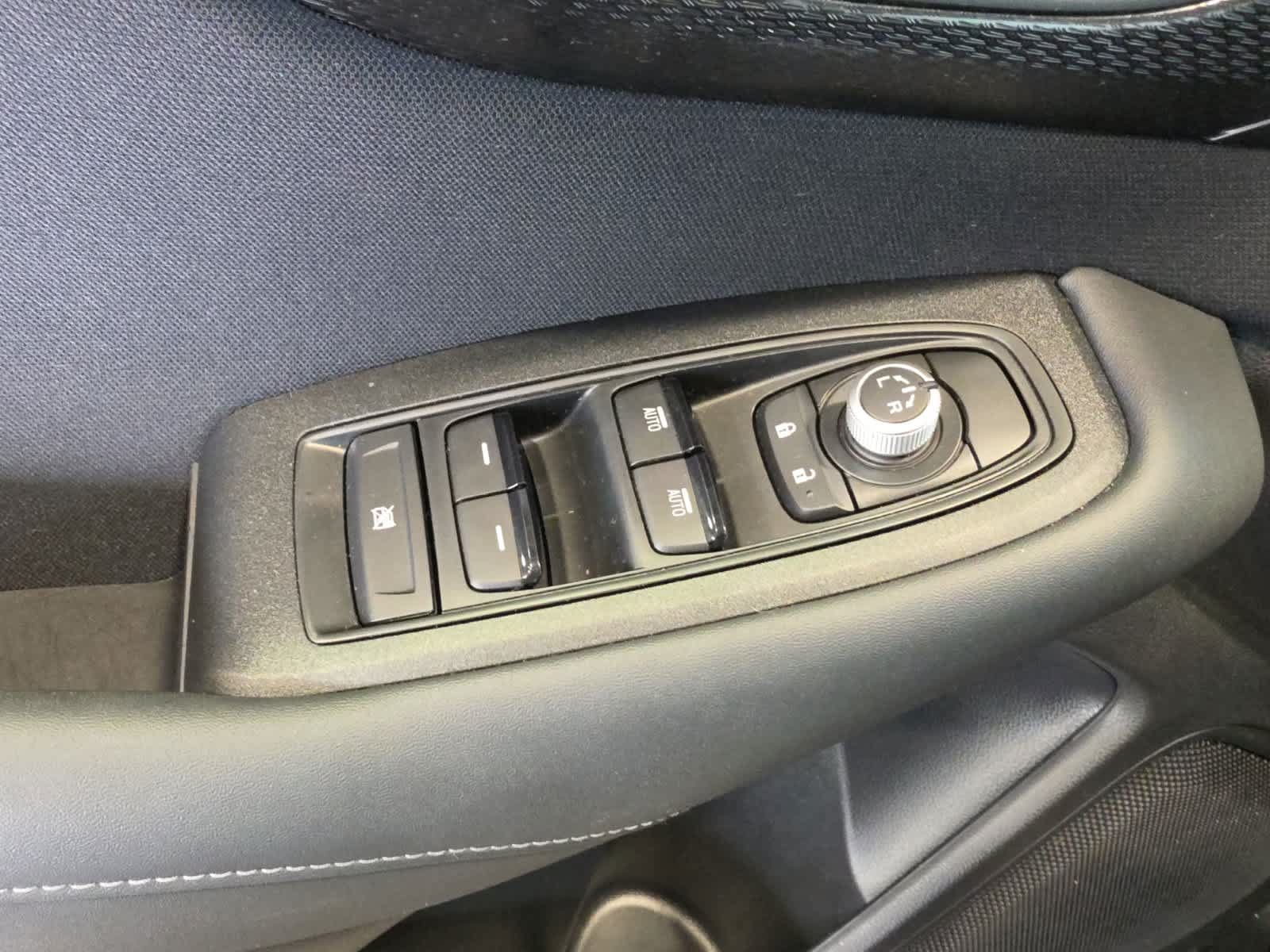 Used 2023 Subaru Outback Premium AWD/4WD image 16