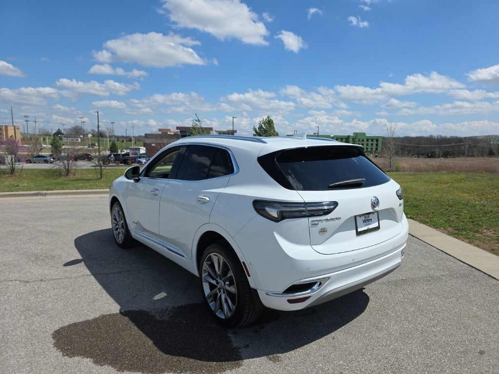 Used 2022 Buick Envision Avenir w/ Technology Package II image 7