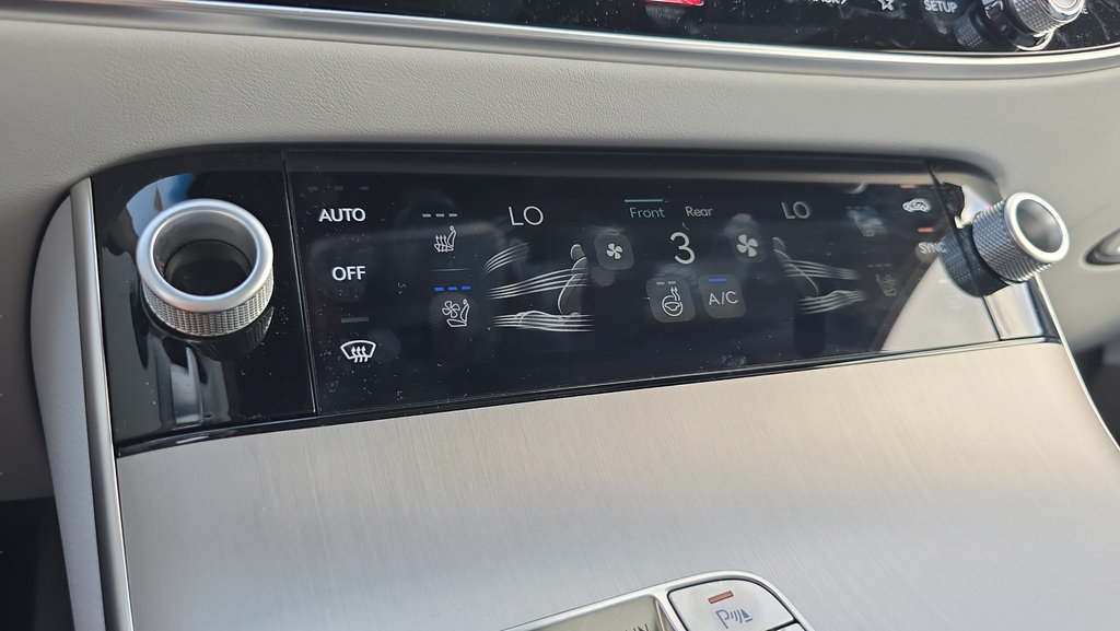 New 2026 Genesis GV70 2.5T Advanced AWD/4WD image 14