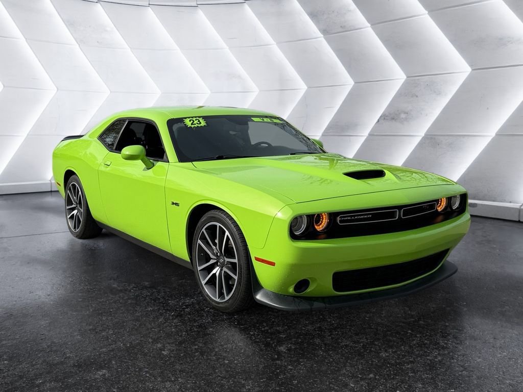 Used 2023 Dodge Challenger R/T image 1