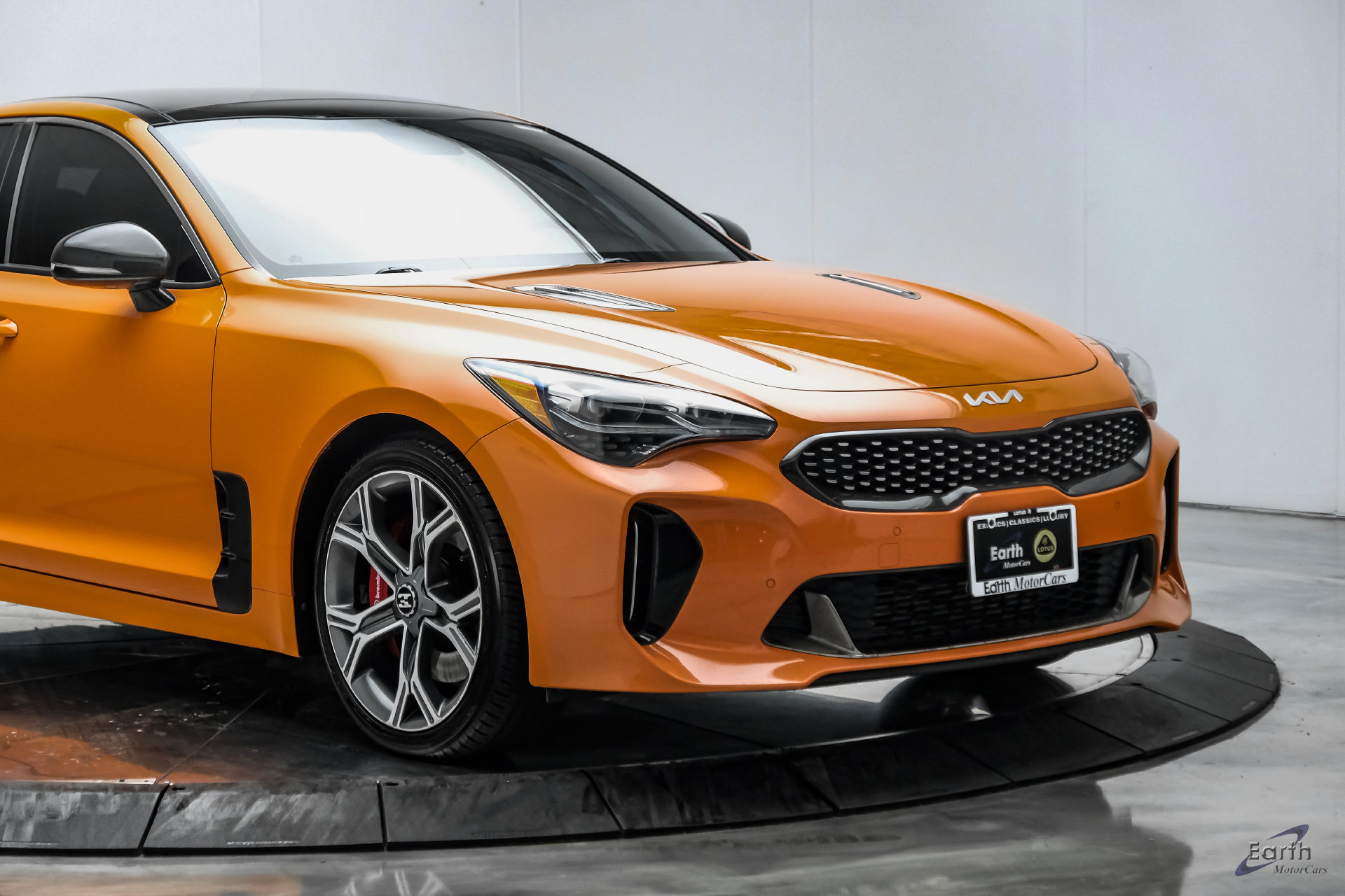 Used 2019 Kia Stinger GTS RWD image 27