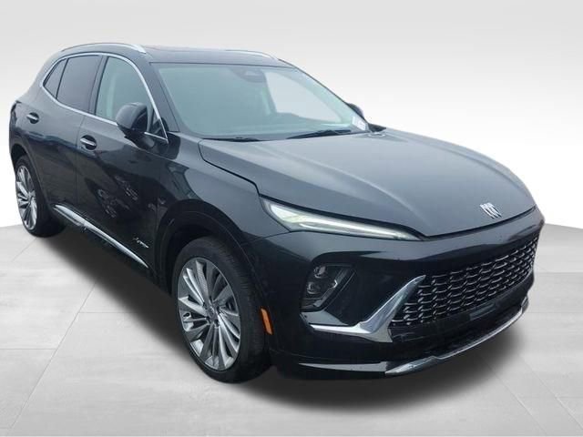 Used 2024 Buick Envision Avenir image 4