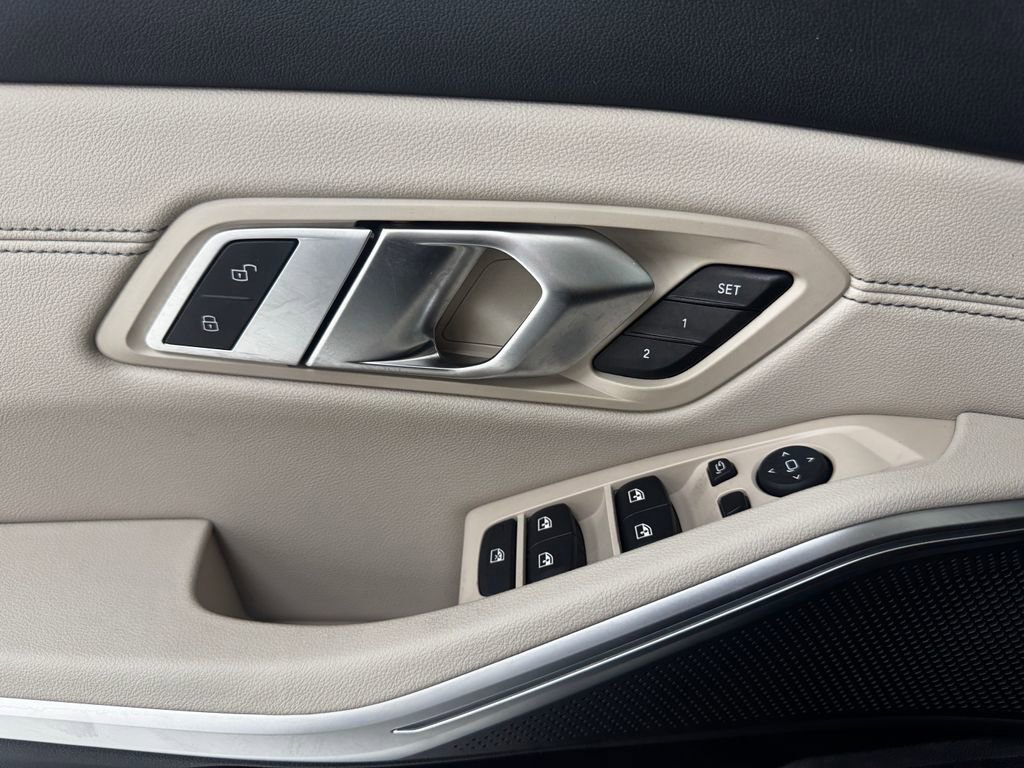 Used 2023 BMW 330i xDrive Sedan w/ Premium Package image 27