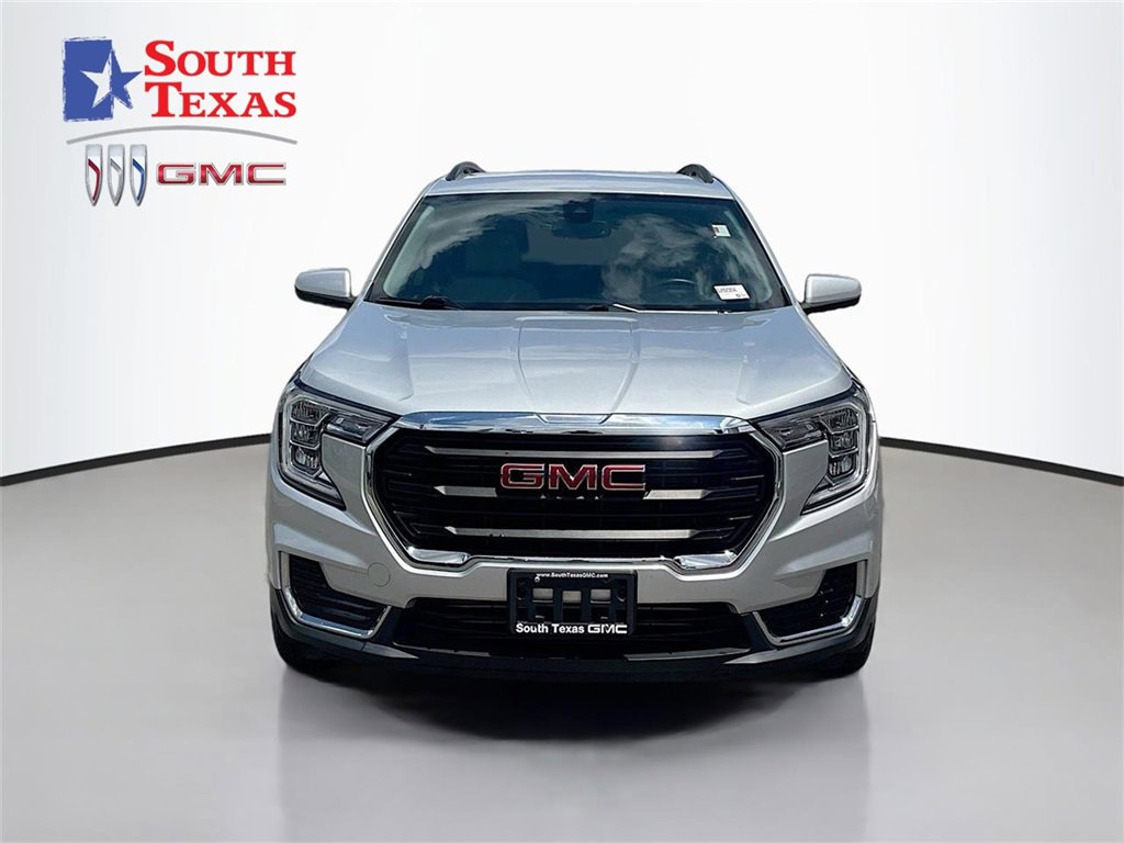 Used 2022 GMC Terrain SLE w/ Driver Convenience Package